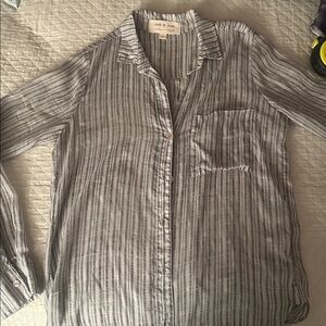 Cloth & Stone women’s Casual Gray Button Down Shirt